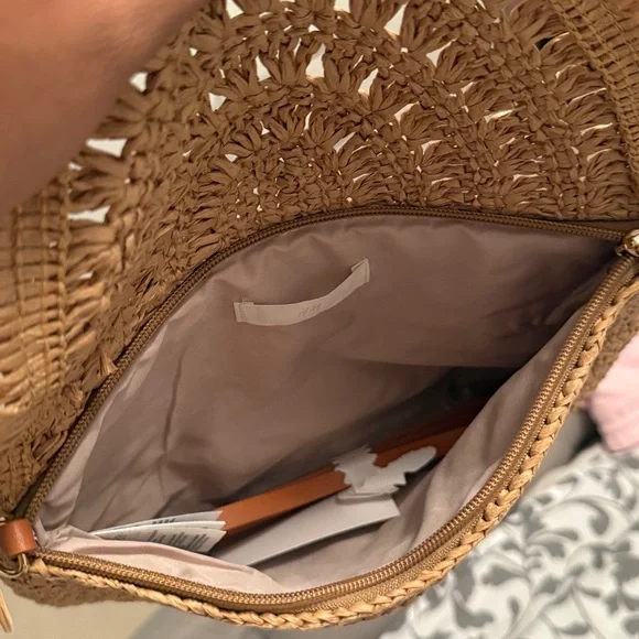 H&M Raffia Clutch - Picture 3 of 3